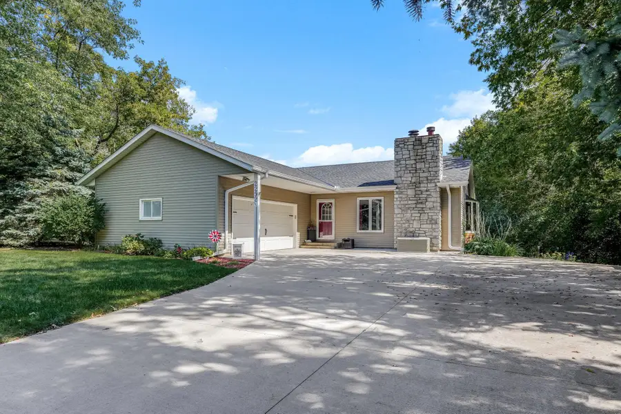 2292 7th Street N, North Saint Paul, MN 55109 - #2