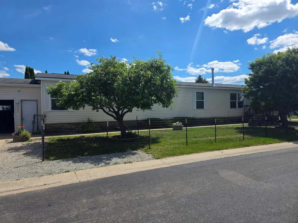 157 Southfork Drive Se, Kasson, MN 55944 - #1