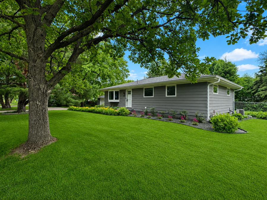 15725 2nd Avenue N, Plymouth, MN 55447 - #3