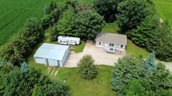 21915 County Road 7, Hutchinson, MN 55350