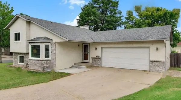 9887 Ilex Street Nw, Coon Rapids, MN 55433