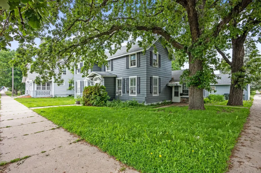 321 6th Avenue E, Alexandria, MN 56308 - #2