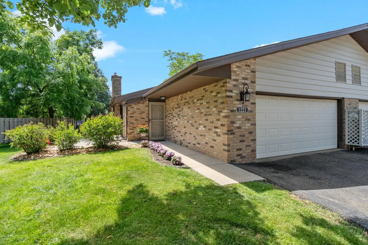 1221 Archer Lane N, Plymouth, MN 55447 - #1