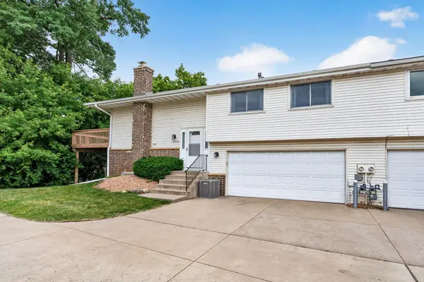 12206 Oak Leaf Circle, Burnsville, MN 55337