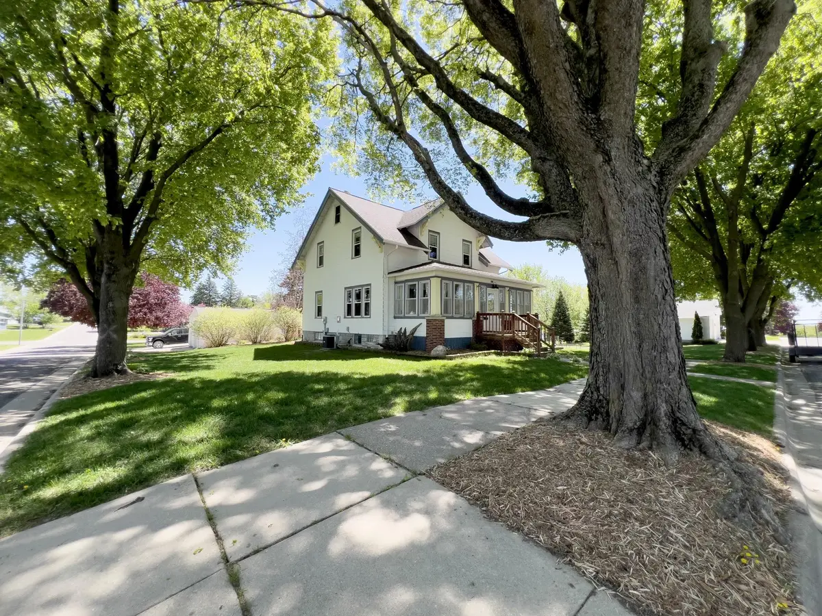 803 S Pine Street, Caledonia, MN 55921 - #1