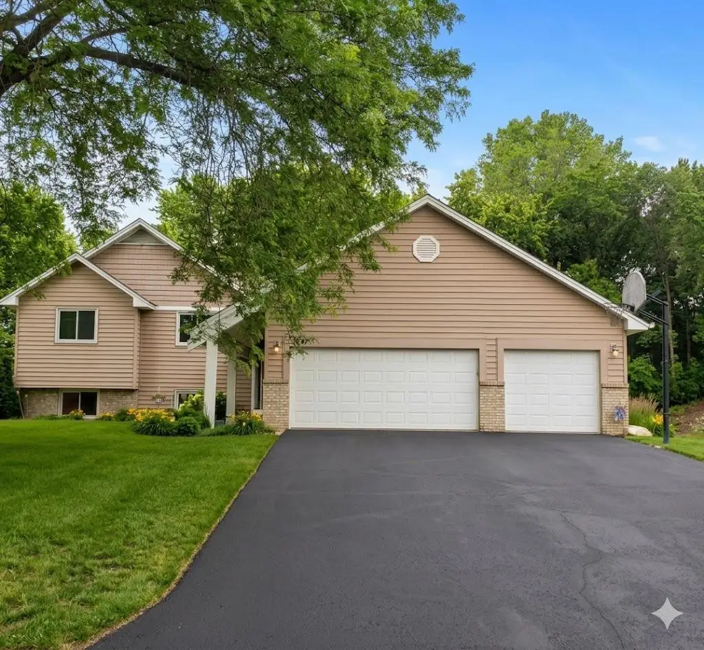 1447 Cutters Lane, Eagan, MN 55122 - #1