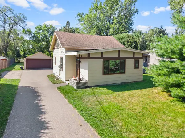 1648 Hammond Road, White Bear Lake, MN 55110