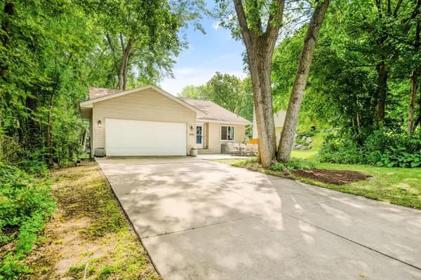 13101 Penn Avenue S, Burnsville, MN 55337