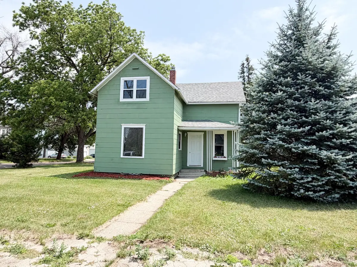 502 3rd Avenue Nw, Wilmont, MN 56185 - #1
