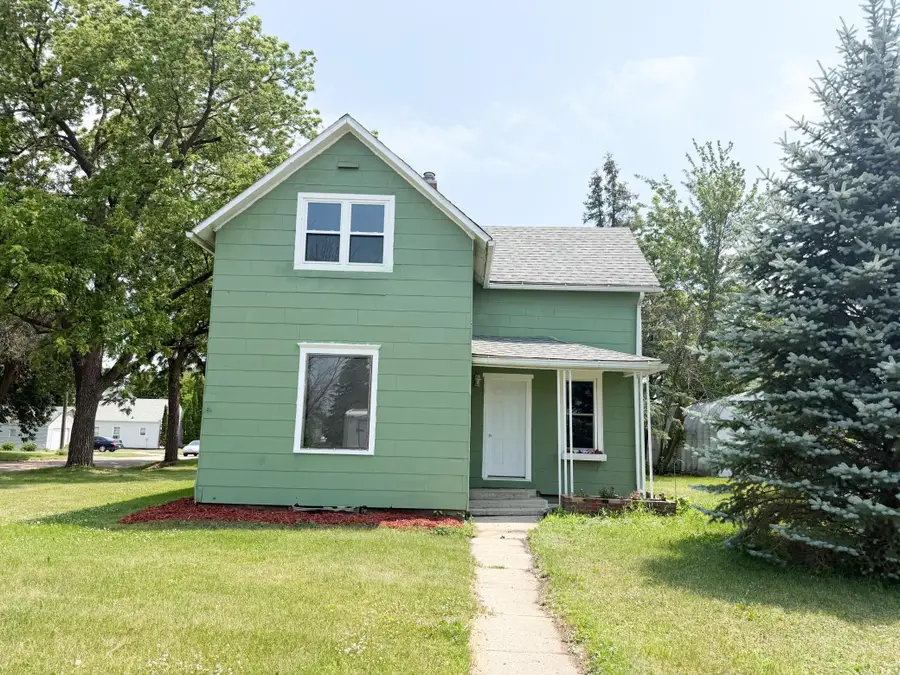 502 3rd Avenue Nw, Wilmont, MN 56185 - #2