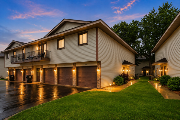 11137 Edgewood Circle N, Champlin, MN 55316