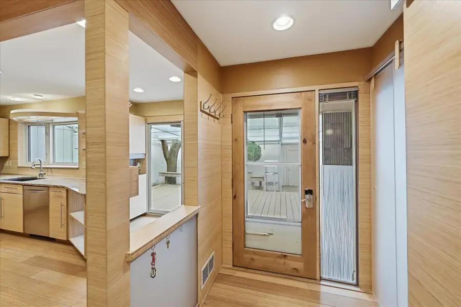 1511 Black Oaks Place N, Minneapolis, MN 55447 - #3