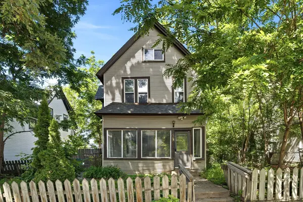 2923 Girard Avenue N, Minneapolis, MN 55411