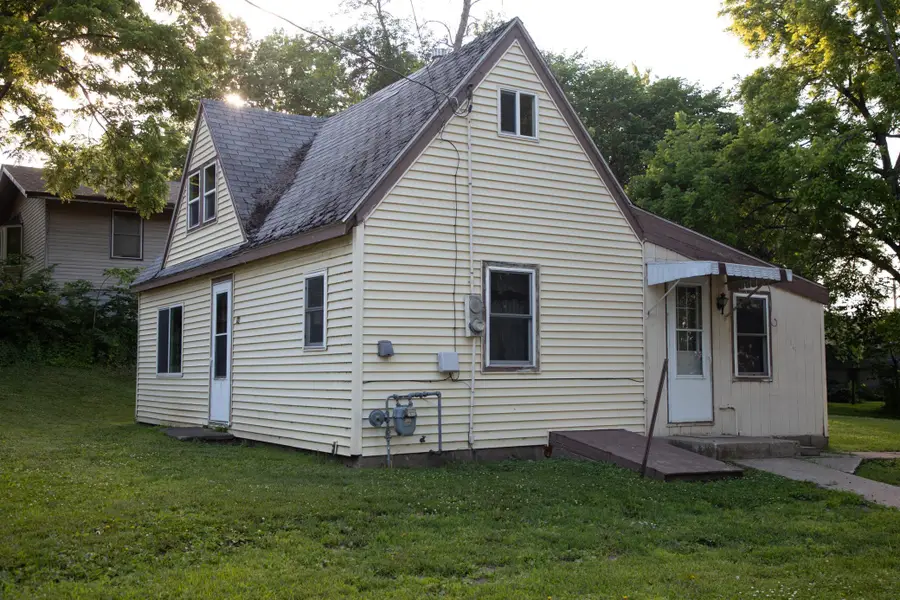 110 2nd Street Sw, Glenville, MN 56036 - #2