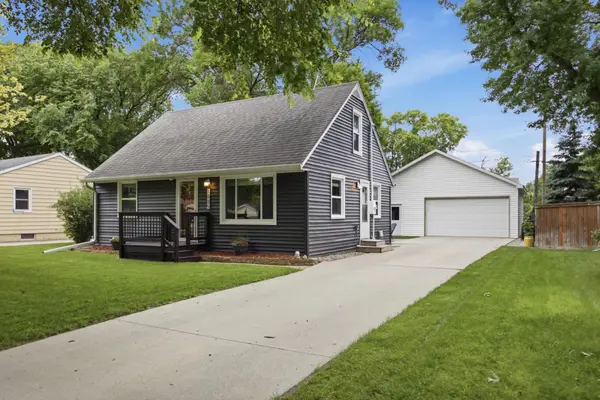 1005 20th Street S, Fargo, ND 58103