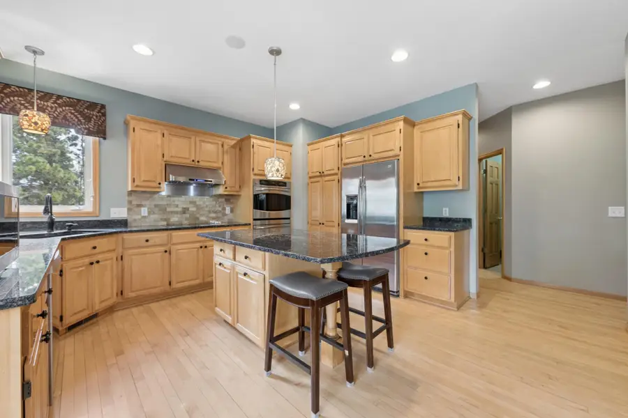 8126 Pristine Pine Trail, Eden Prairie, MN 55347 - #2
