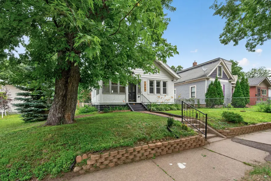 1069 Minnehaha Avenue W, Saint Paul, MN 55104 - #3
