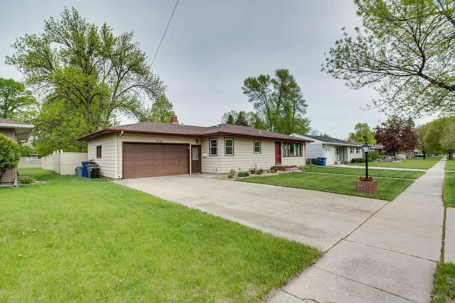 1821 16th Street S, Moorhead, MN 56560 - #2