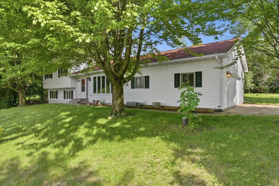 504 171st Street, Hammond, WI 54015 - #3