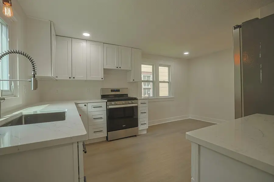 685 Stewart Avenue, Saint Paul, MN 55102 - #3