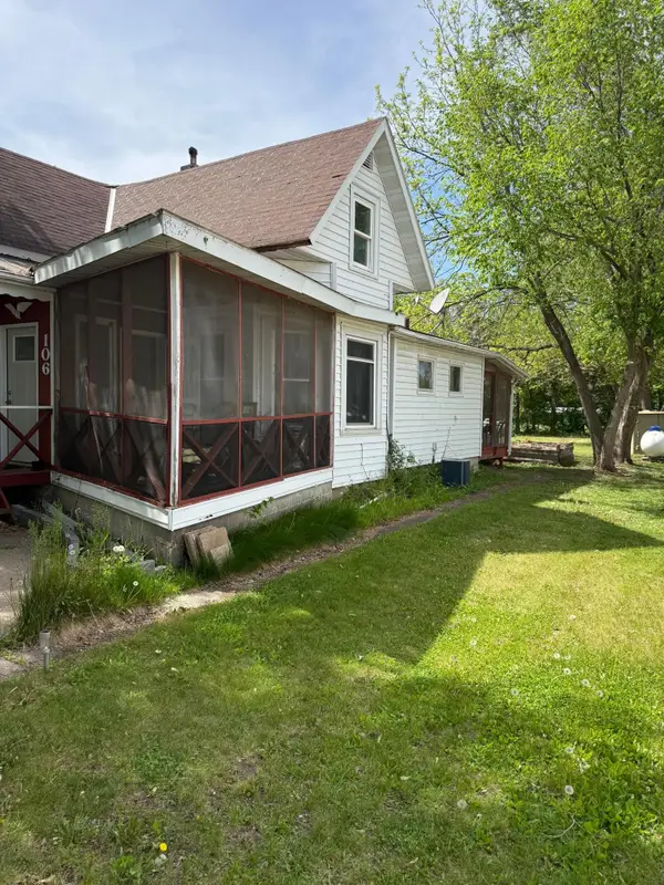 106 W 5th Street, Cochrane, WI 54622