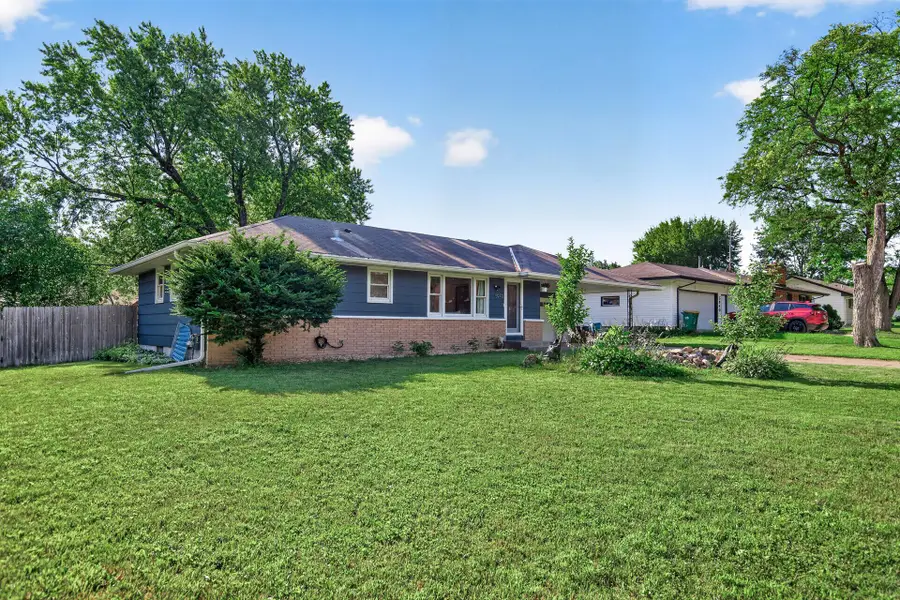 5948 Cavell Avenue N, New Hope, MN 55428 - #3