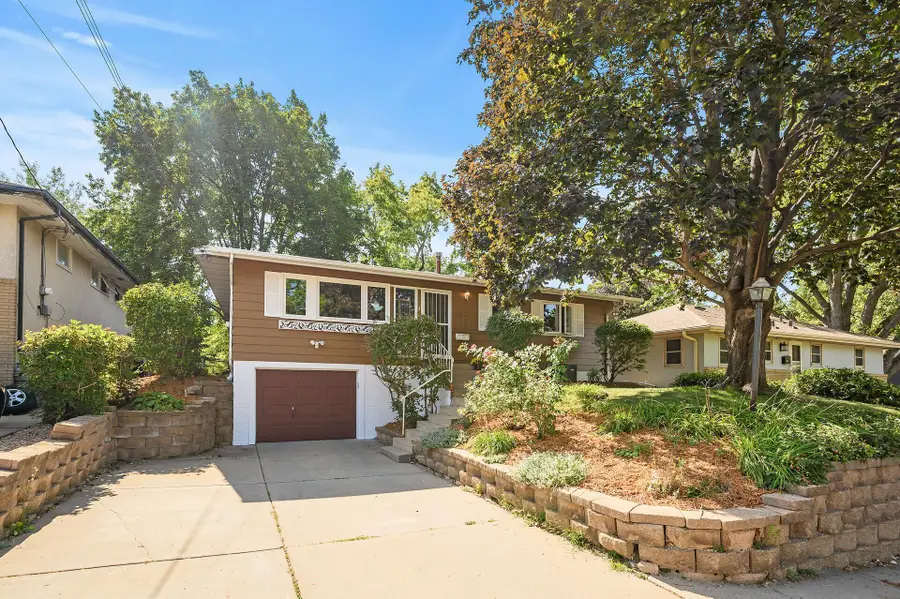 1320 44th Avenue Ne, Columbia Heights, MN 55421 - #3