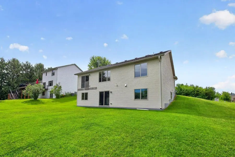 634 8th Street Sw, Pine Island, MN 55963 - #3