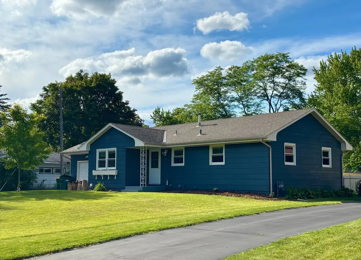 9010 60 1/2 Avenue N, New Hope, MN 55428 - #1