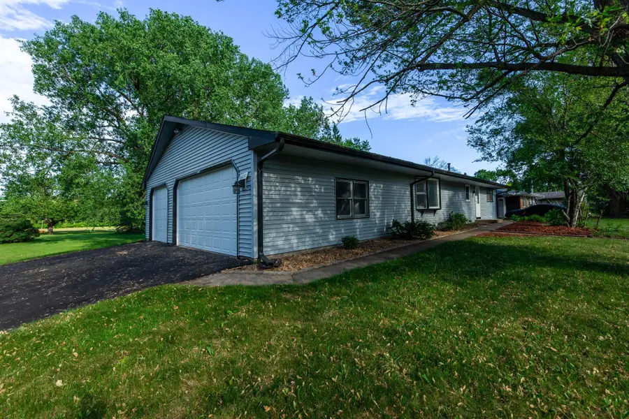 6631 Jackson Street Ne, Fridley, MN 55432 - #2