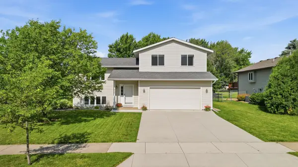 212 Glen Ellen Drive, Mankato, MN 56001