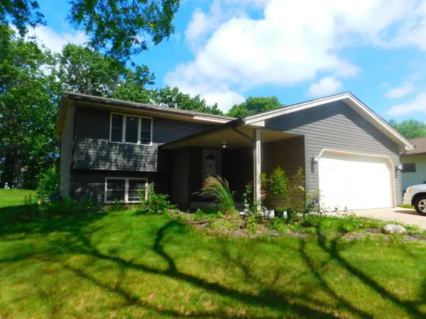 12132 Jefferson Street Ne, Blaine, MN 55434