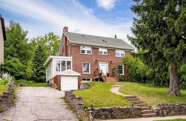 2711 E 8th Street, Duluth, MN 55812