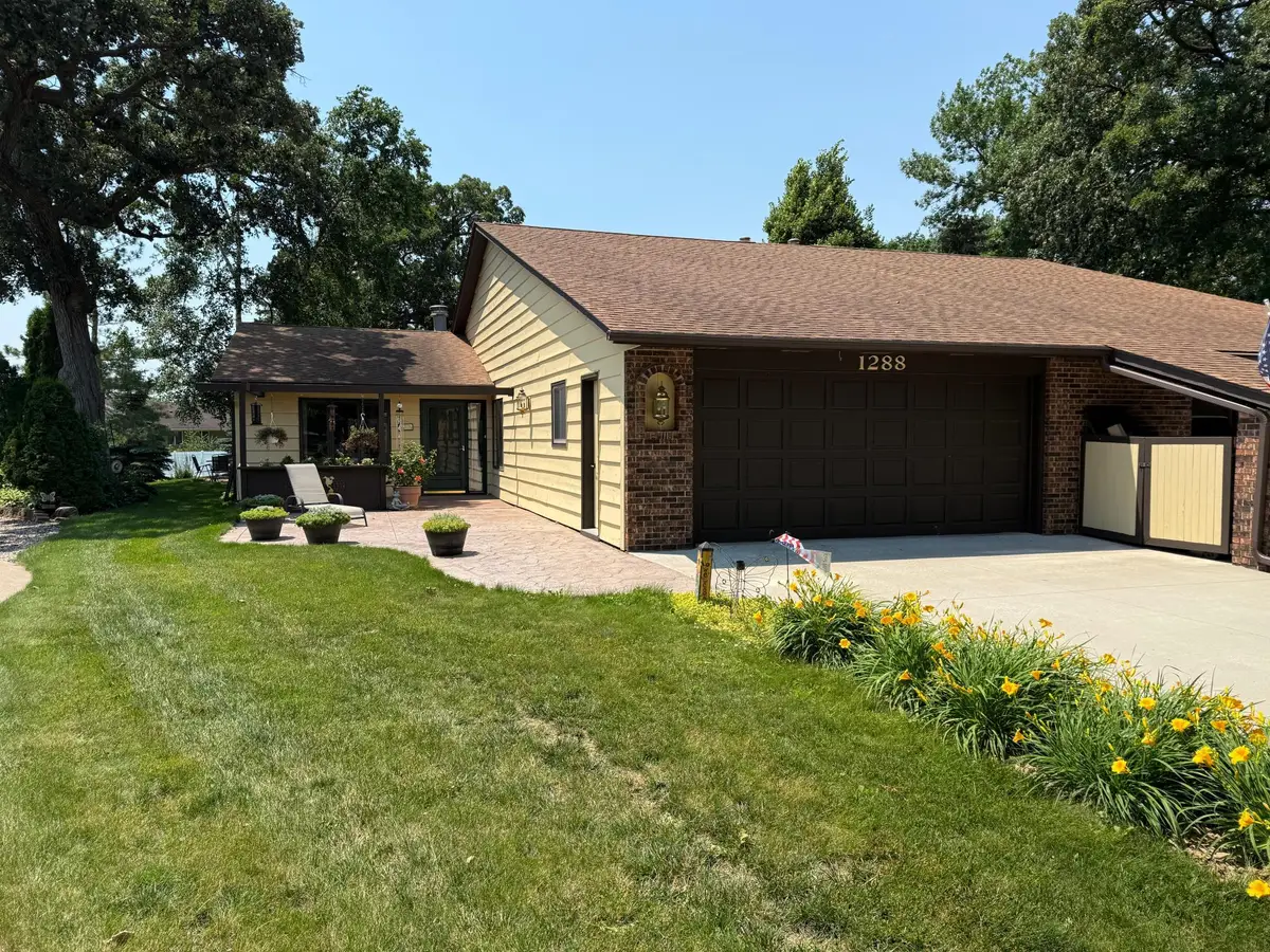 1288 Rolling Oaks Lane Nw, Hutchinson, MN 55350 - #1