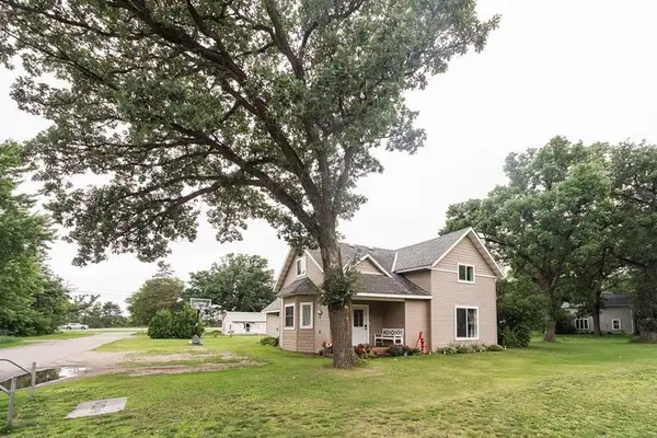 521 S Driftwood Street, Royalton, MN 56373