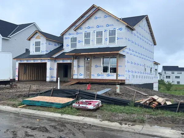 1725 Meadows Drive Ne, East Bethel, MN 55011