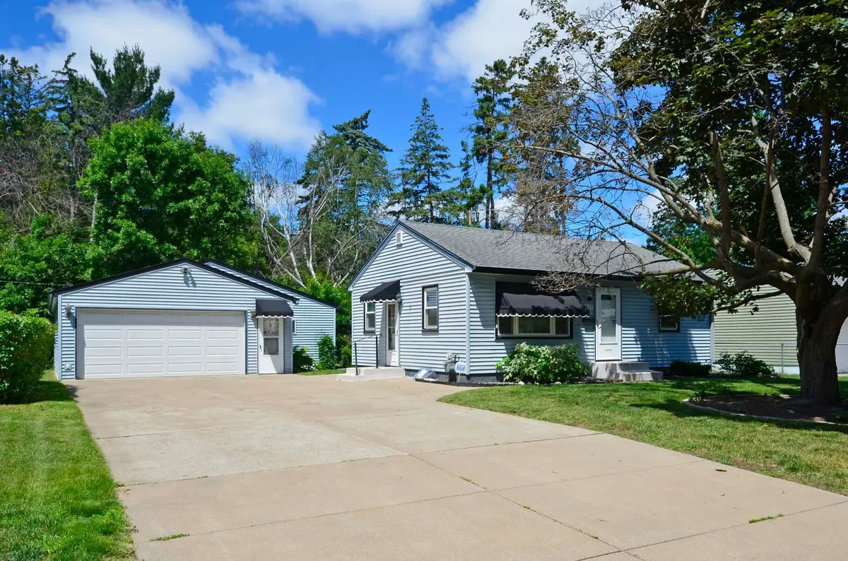 4639 Colorado Avenue N, Crystal, MN 55422 - #1