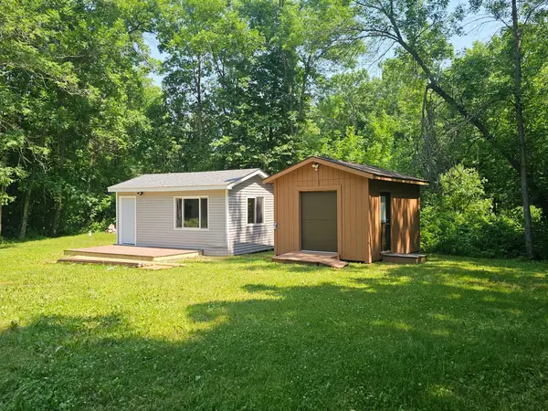 3905 438th Street, Isle, MN 56342