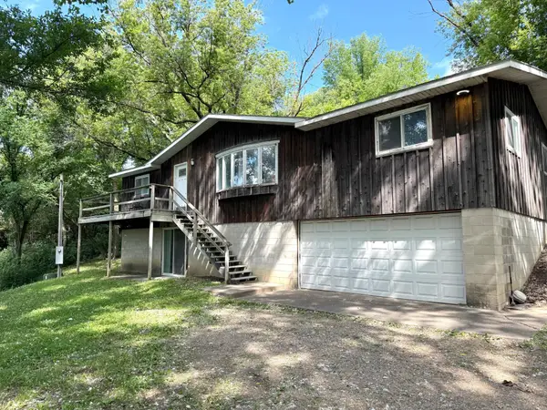 33672 County Road 15, Morton, MN 56270