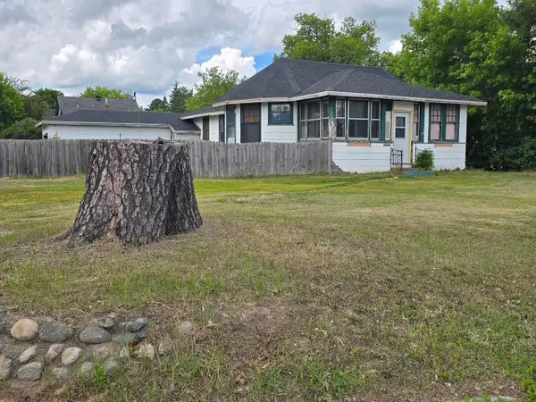 703 NW 3rd Avenue, Grand Rapids, MN 55744