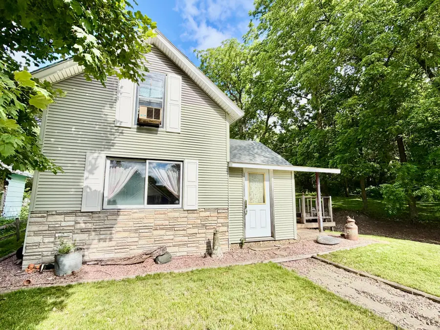 305 Garfield Street S, Lake Benton, MN 56149 - #2