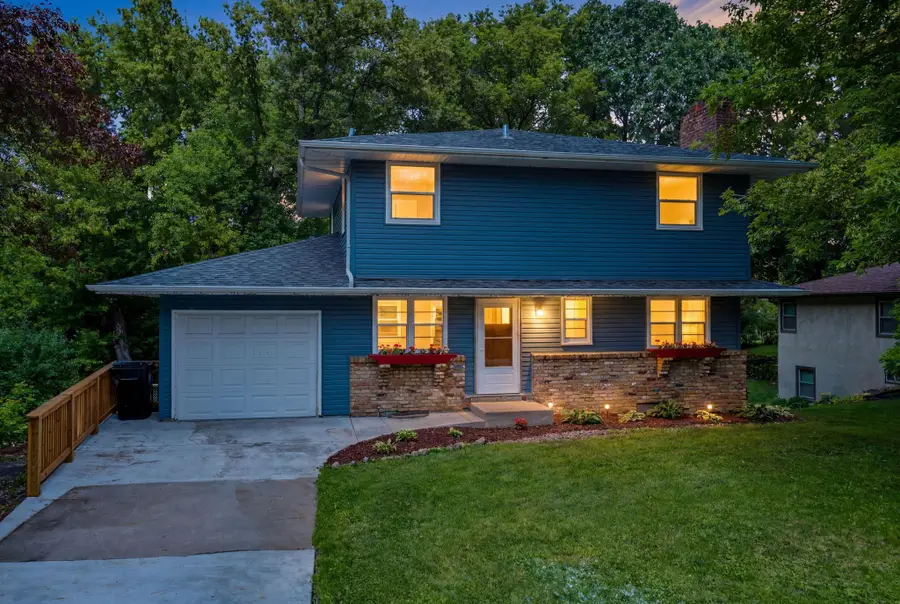 3701 Adair Avenue N, Crystal, MN 55422 - #2