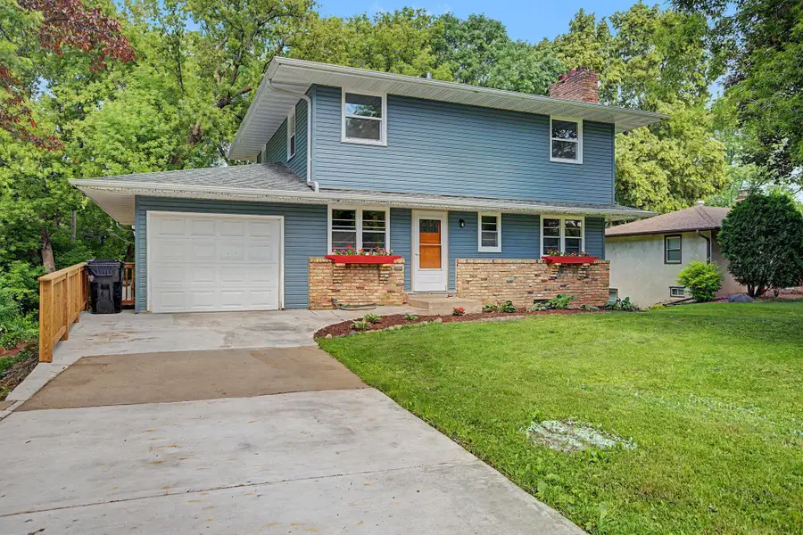 3701 Adair Avenue N, Crystal, MN 55422 - #3