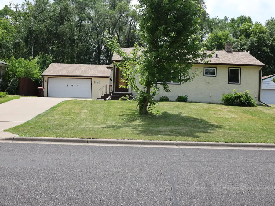 1244 Ryan Avenue E, Maplewood, MN 55109 - #2