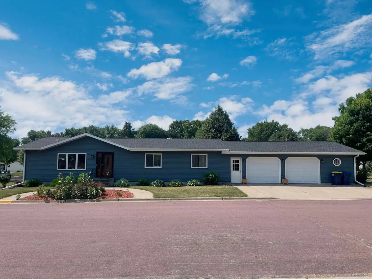 401 Wilson Street W, Springfield, MN 56087 - #1