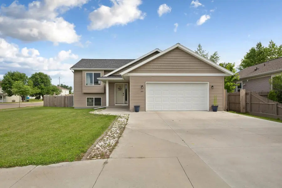 310 Autumn Hills Place Ne, Owatonna, MN 55060 - #2
