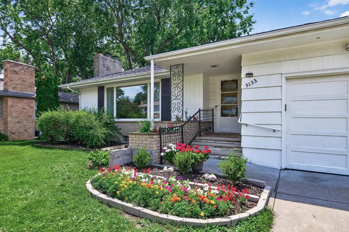5133 Meadow Ridge, Edina, MN 55439 - #1
