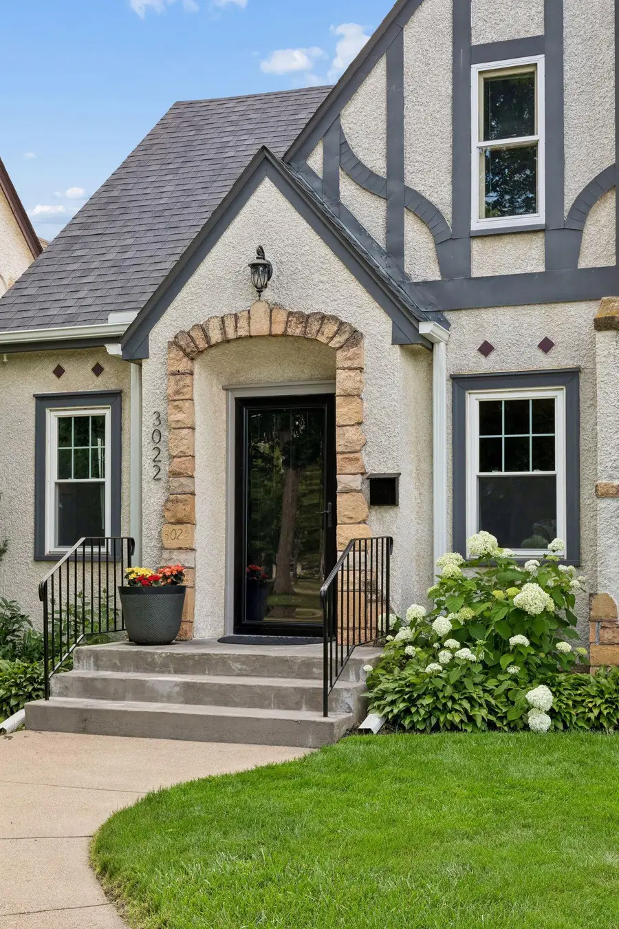 3022 Hayes Street Ne, Minneapolis, MN 55418 - #2
