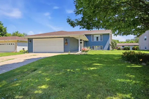 717 Colonial Circle, Faribault, MN 55021