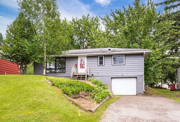 126 E Niagara Street, Duluth, MN 55811